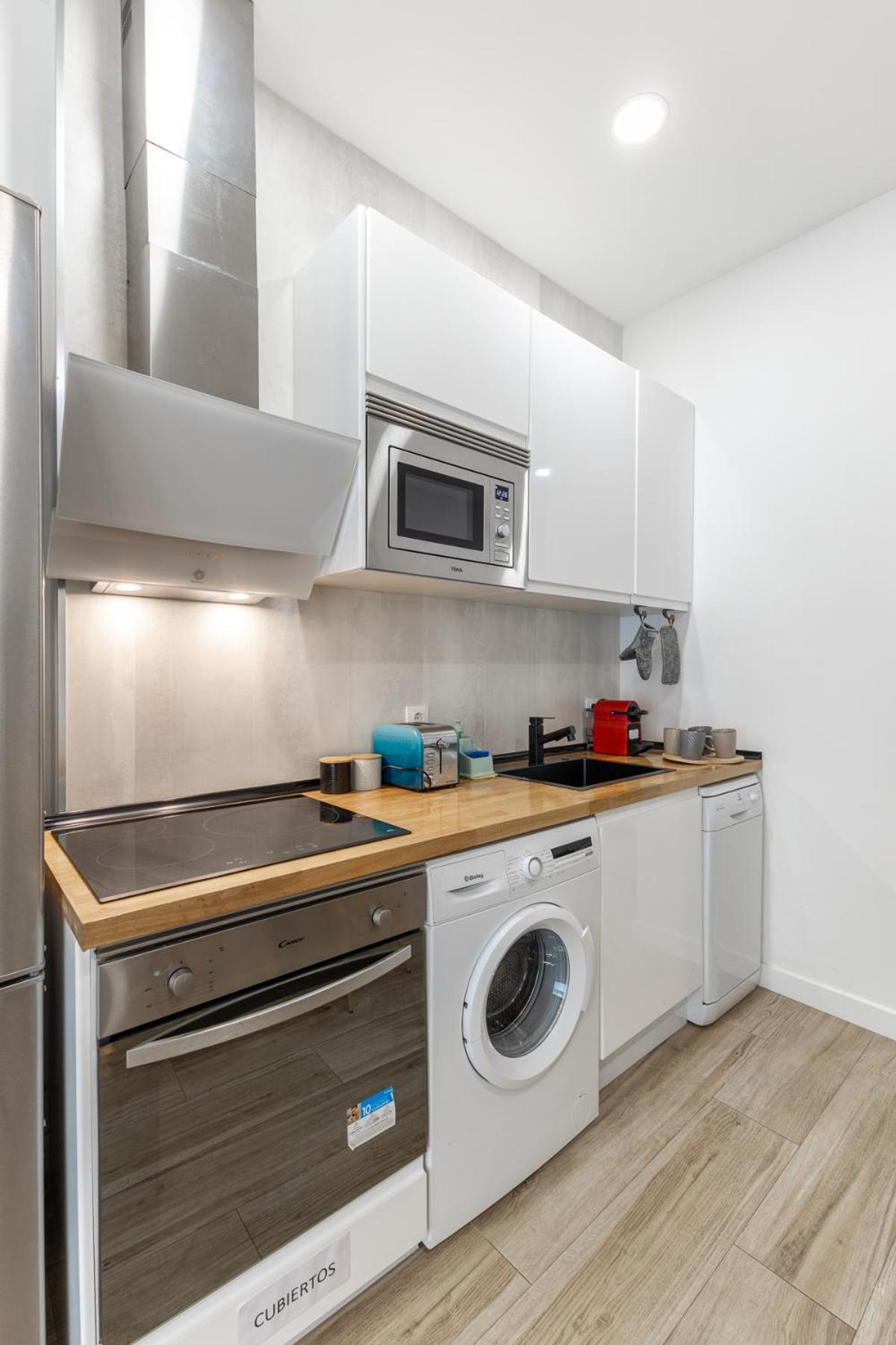 Atocha Apartment Мадрид Экстерьер фото
